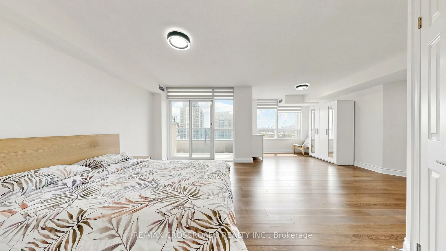 23, Cox, Unionville, Markham