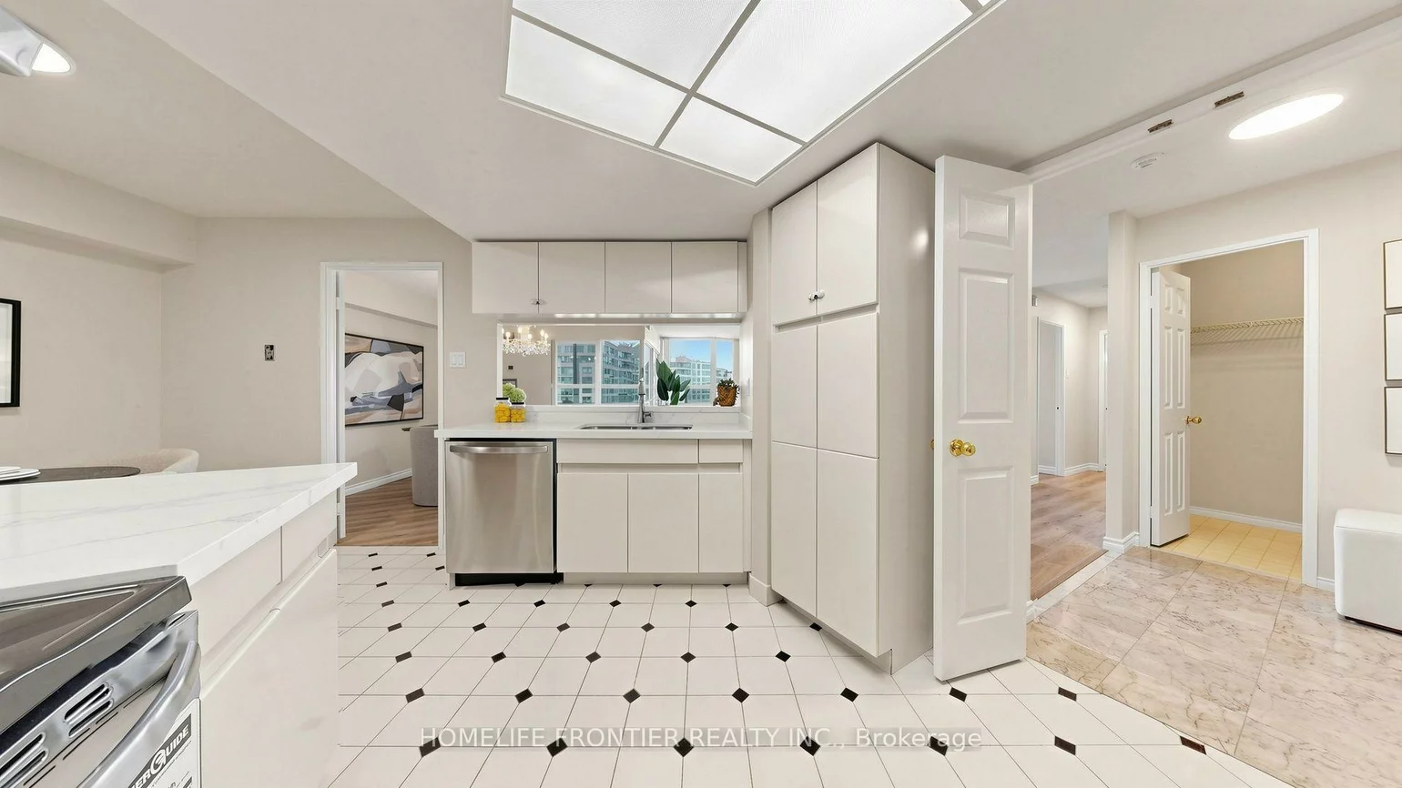 7825, Bayview, Aileen-Willowbrook, Markham