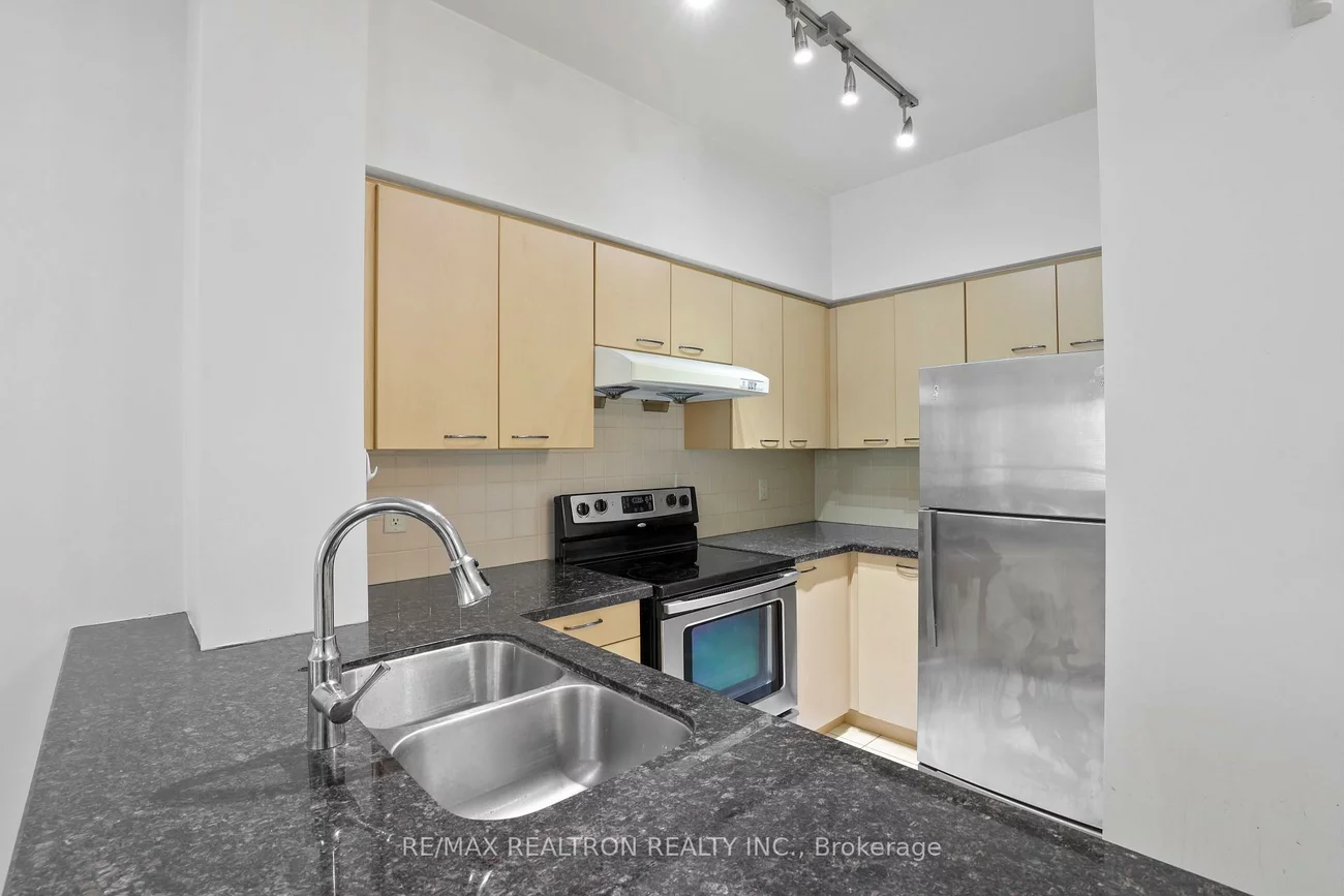 48, Suncrest, Commerce Valley, Markham
