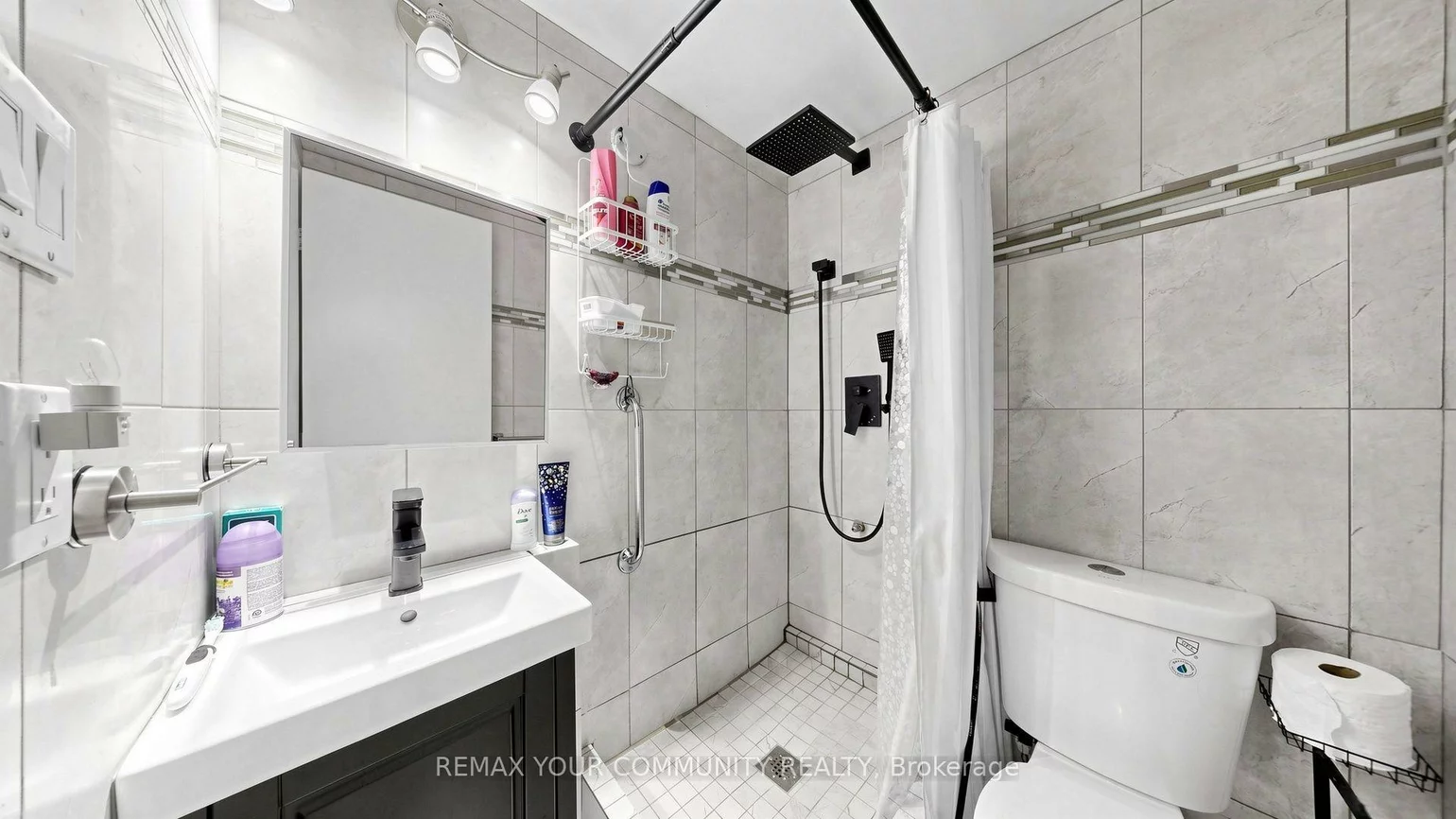 180, Dudley, Thornhill, Markham
