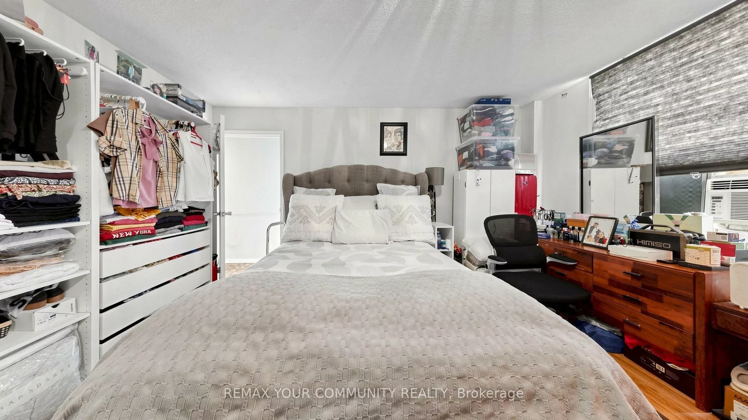 180, Dudley, Thornhill, Markham