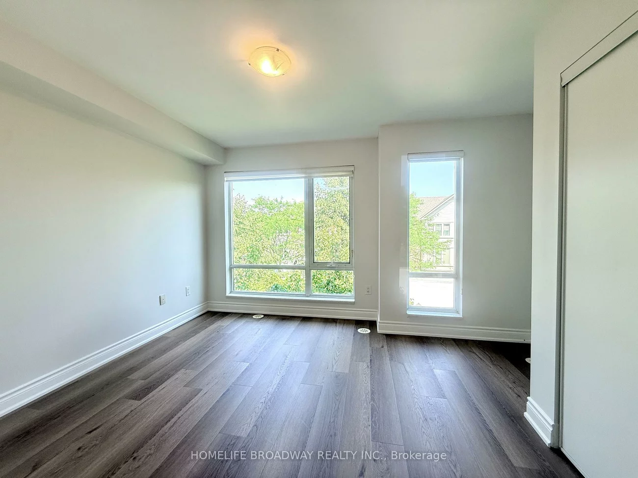303, South Park, Commerce Valley, Markham