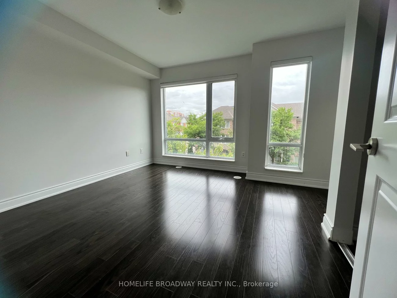 303, South Park, Commerce Valley, Markham
