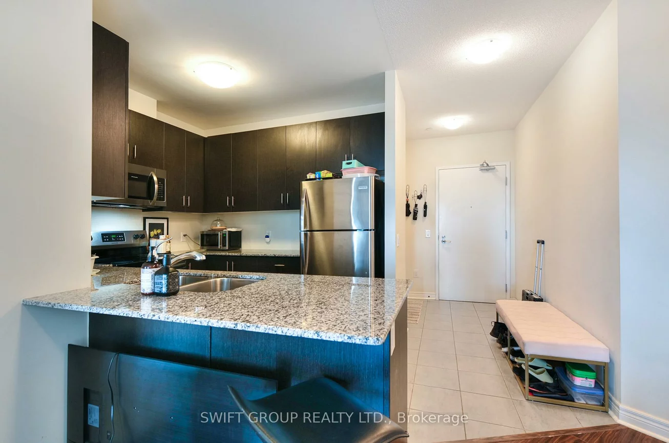 7325, Markham, Cedarwood, Markham
