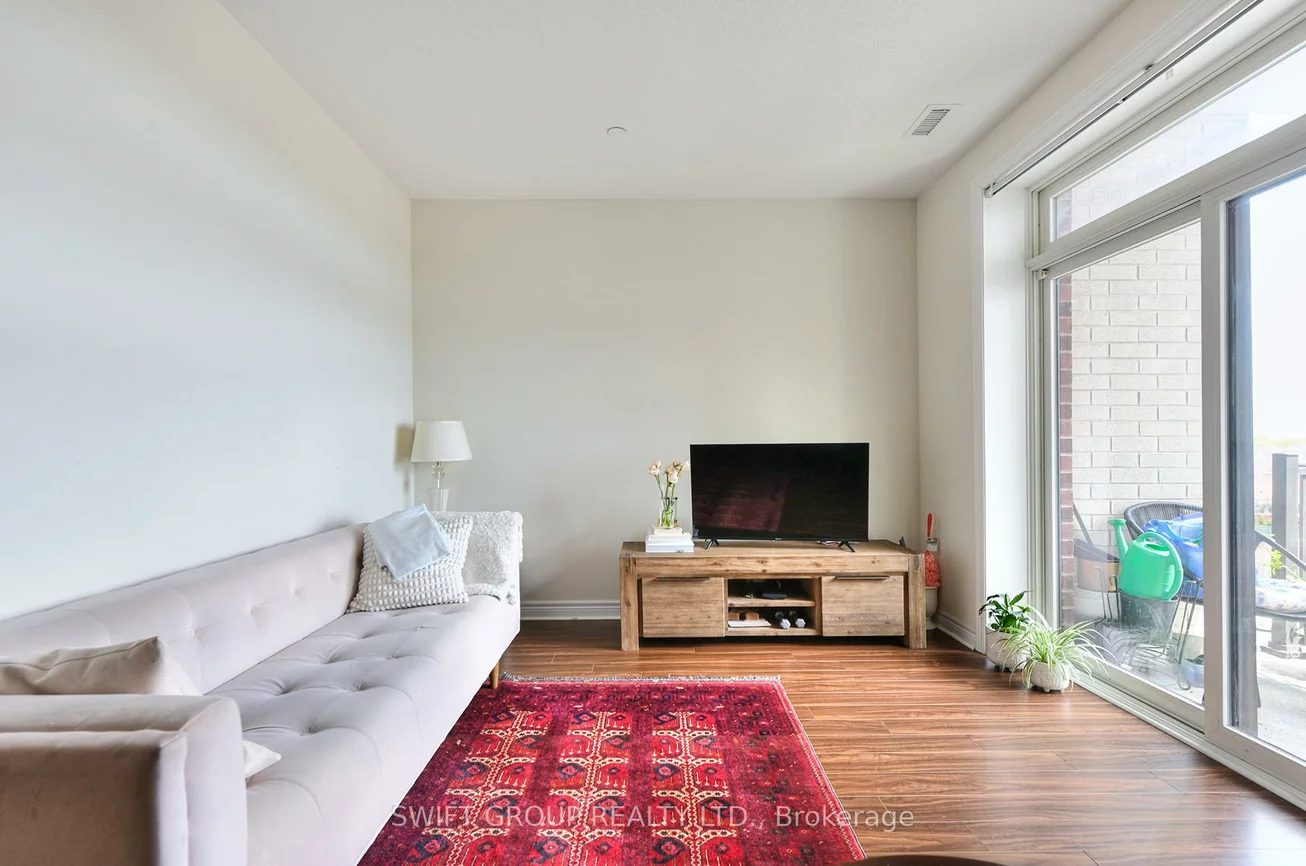 7325, Markham, Cedarwood, Markham