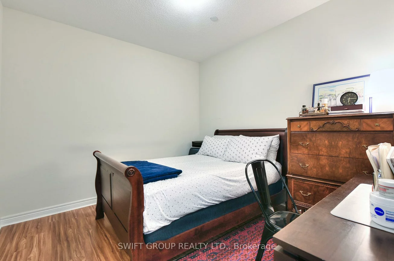 7325, Markham, Cedarwood, Markham