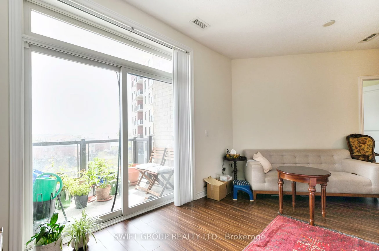 7325, Markham, Cedarwood, Markham