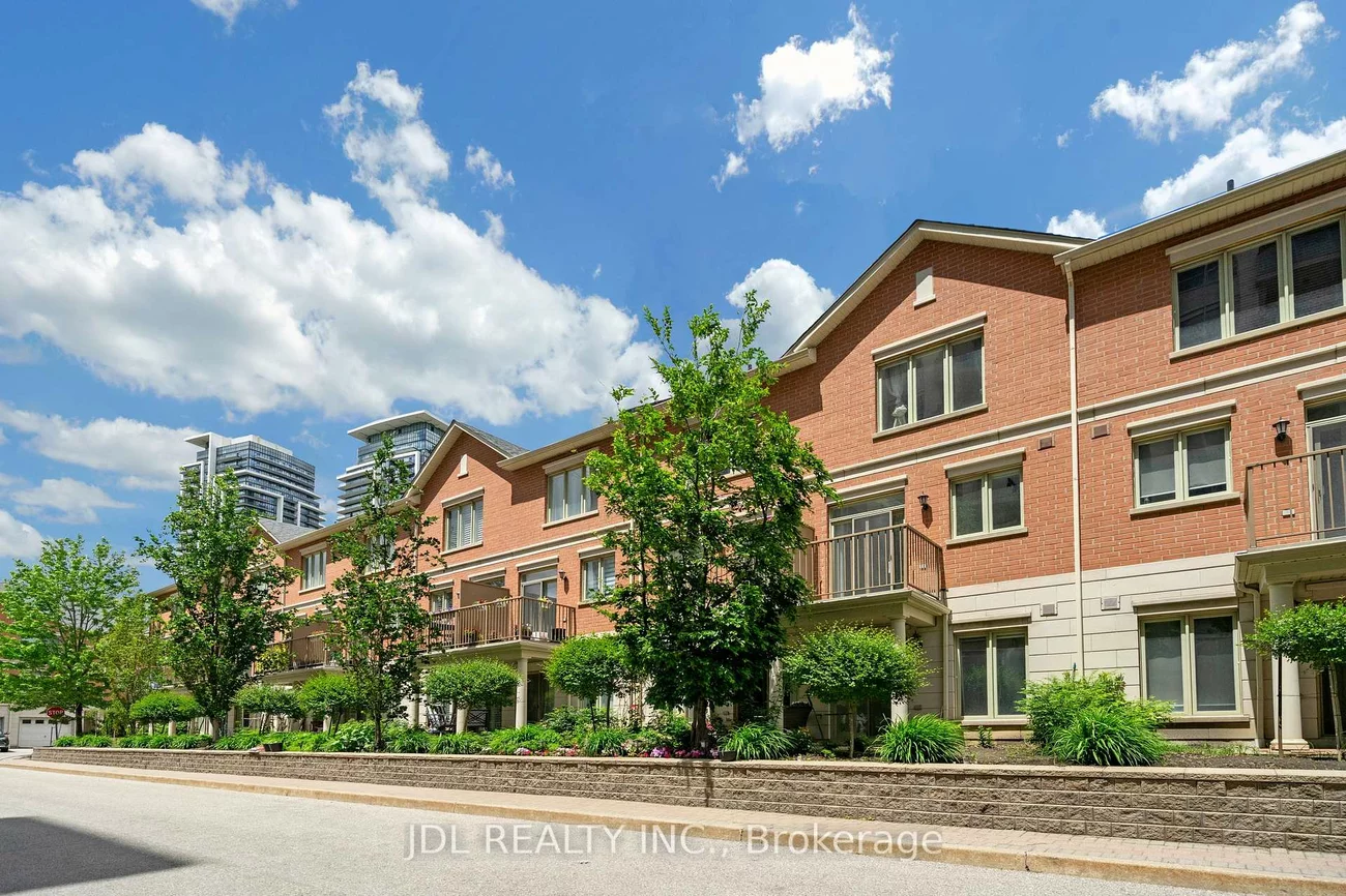 25, Galleria, Commerce Valley, Markham