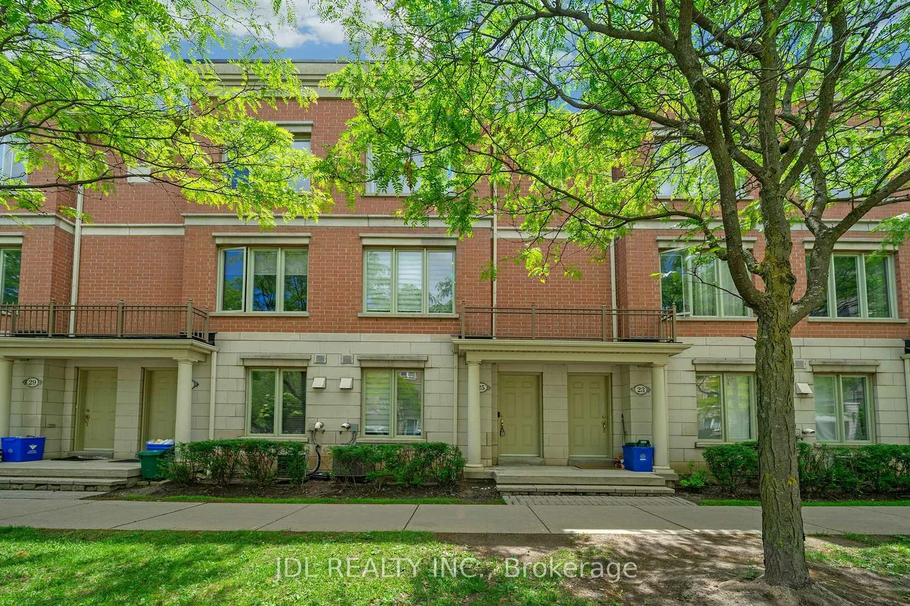 25, Galleria, Commerce Valley, Markham