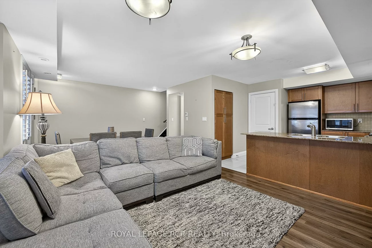 326, John, Aileen-Willowbrook, Markham