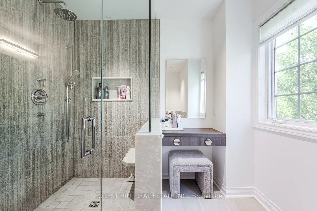69, Louisbourg, Greensborough, Markham