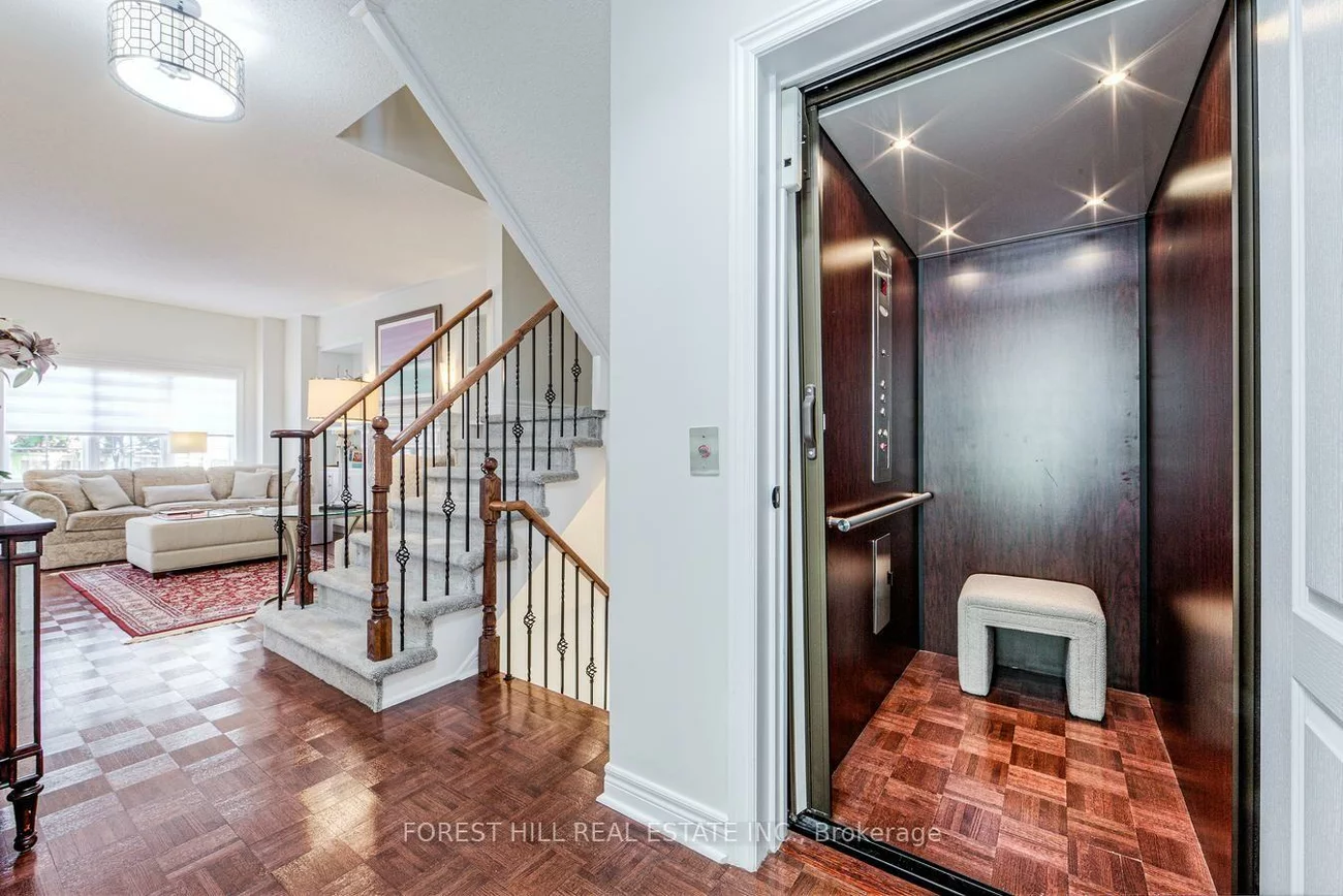 69, Louisbourg, Greensborough, Markham