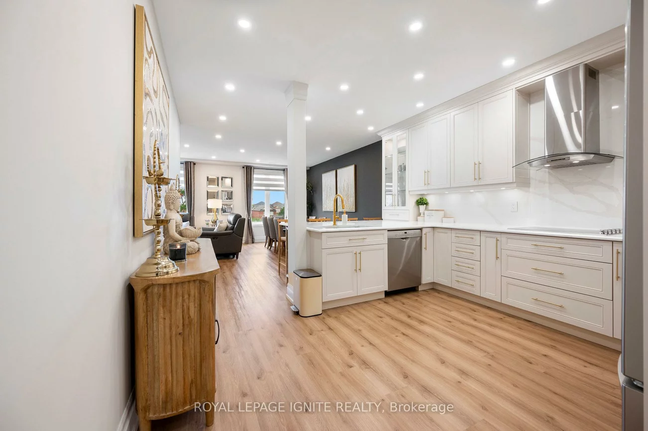 7340, Markham, Middlefield, Markham