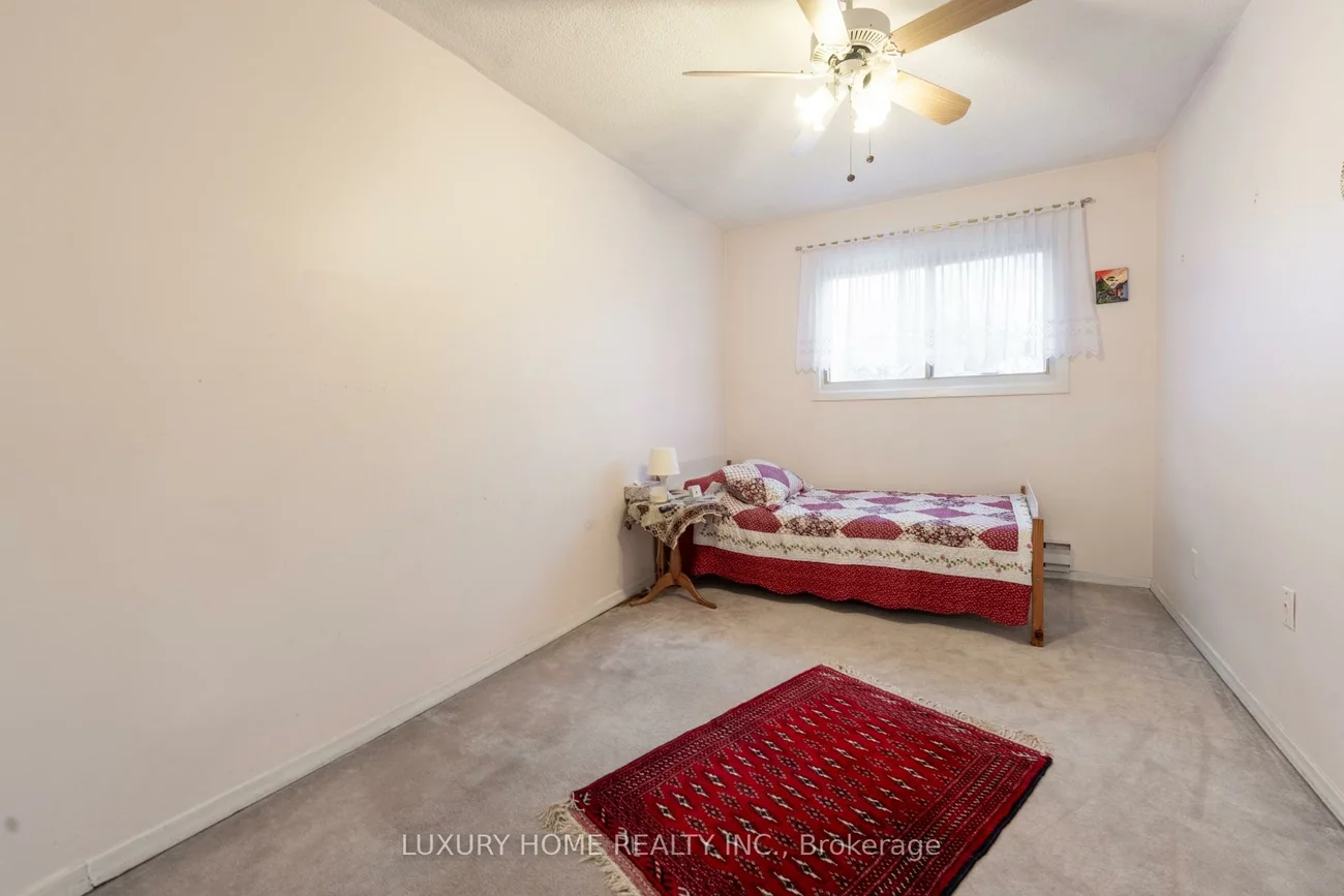 100, Henderson, Grandview, Markham