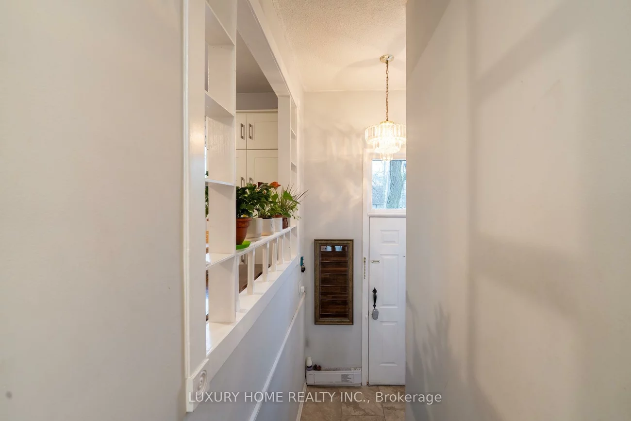 100, Henderson, Grandview, Markham