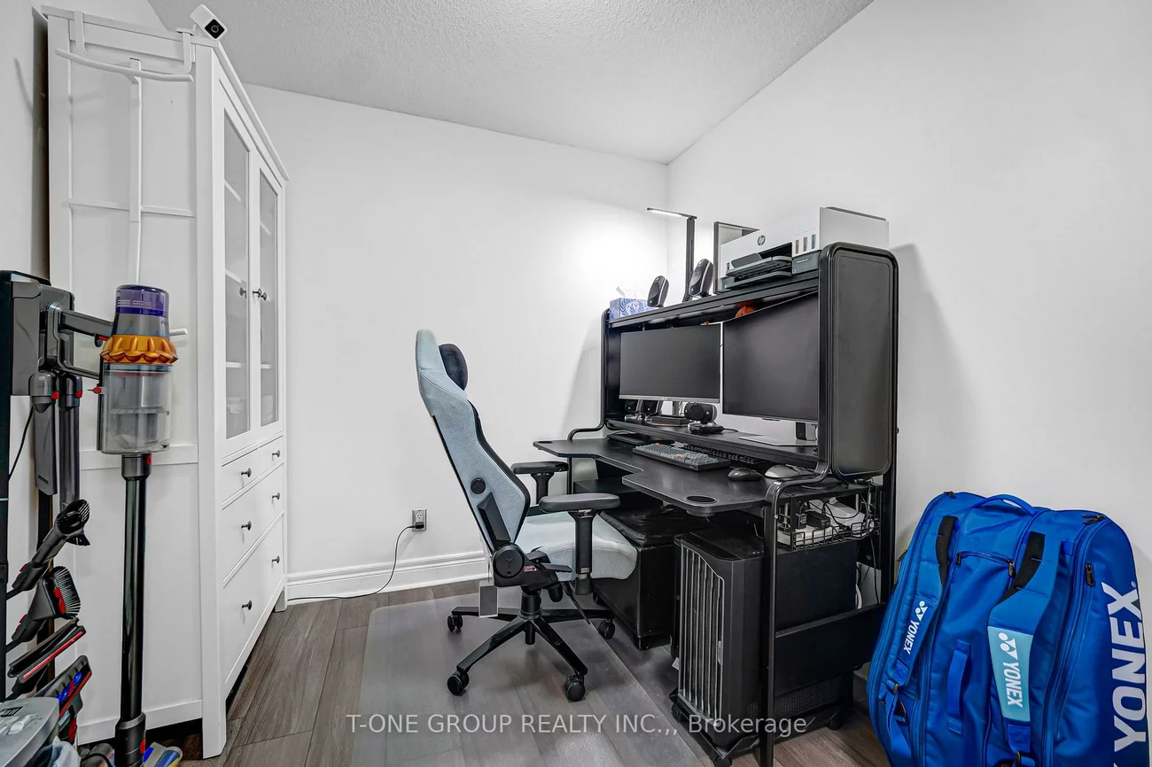 48, Suncrest, Commerce Valley, Markham