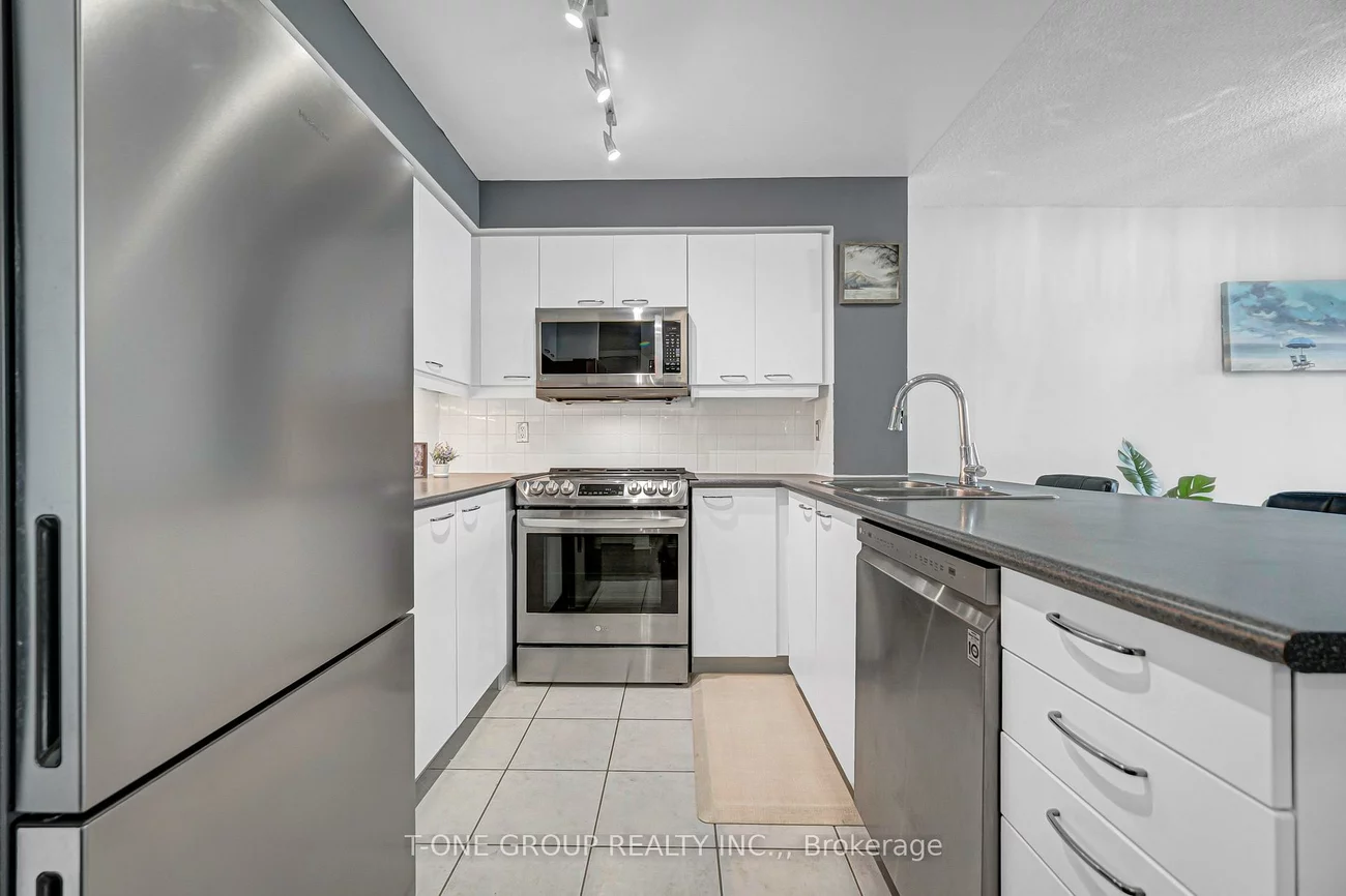 48, Suncrest, Commerce Valley, Markham