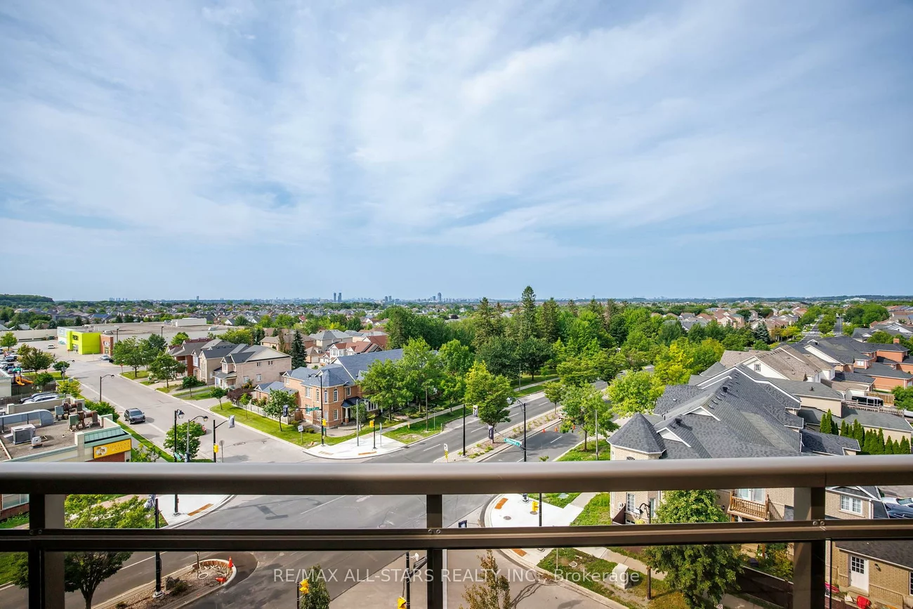 540, Bur Oak, Berczy, Markham