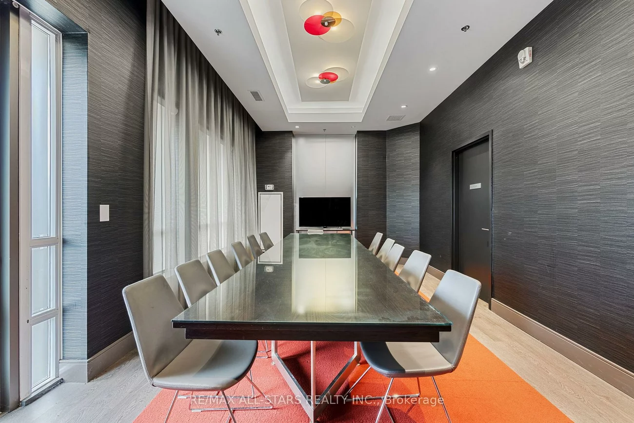 540, Bur Oak, Berczy, Markham