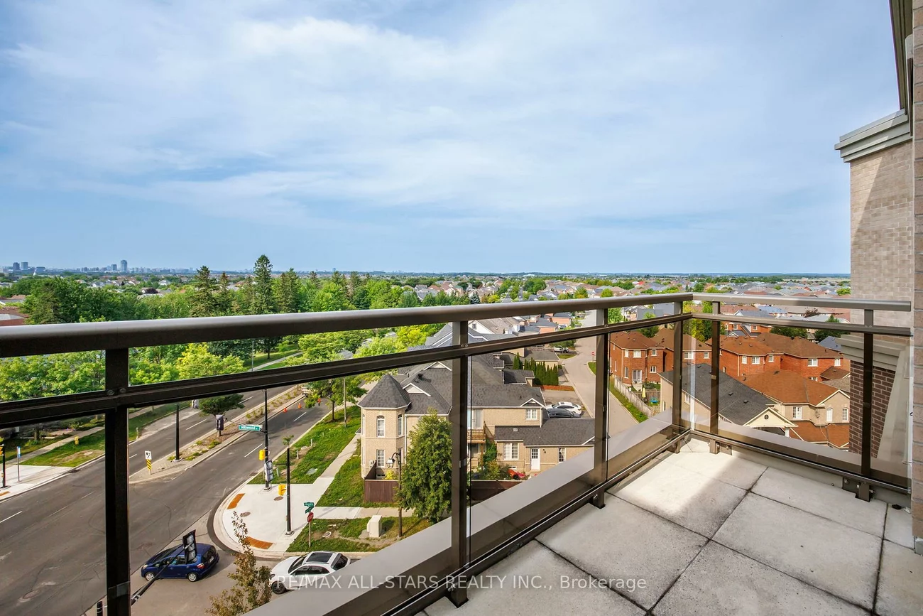 540, Bur Oak, Berczy, Markham