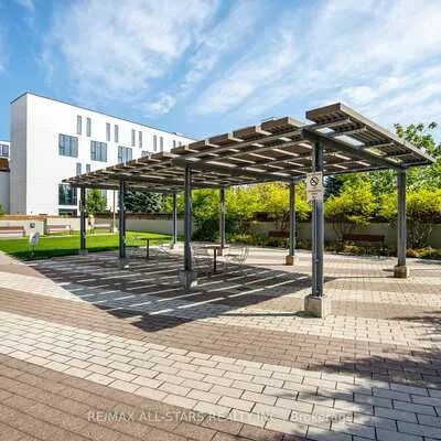 540, Bur Oak, Berczy, Markham
