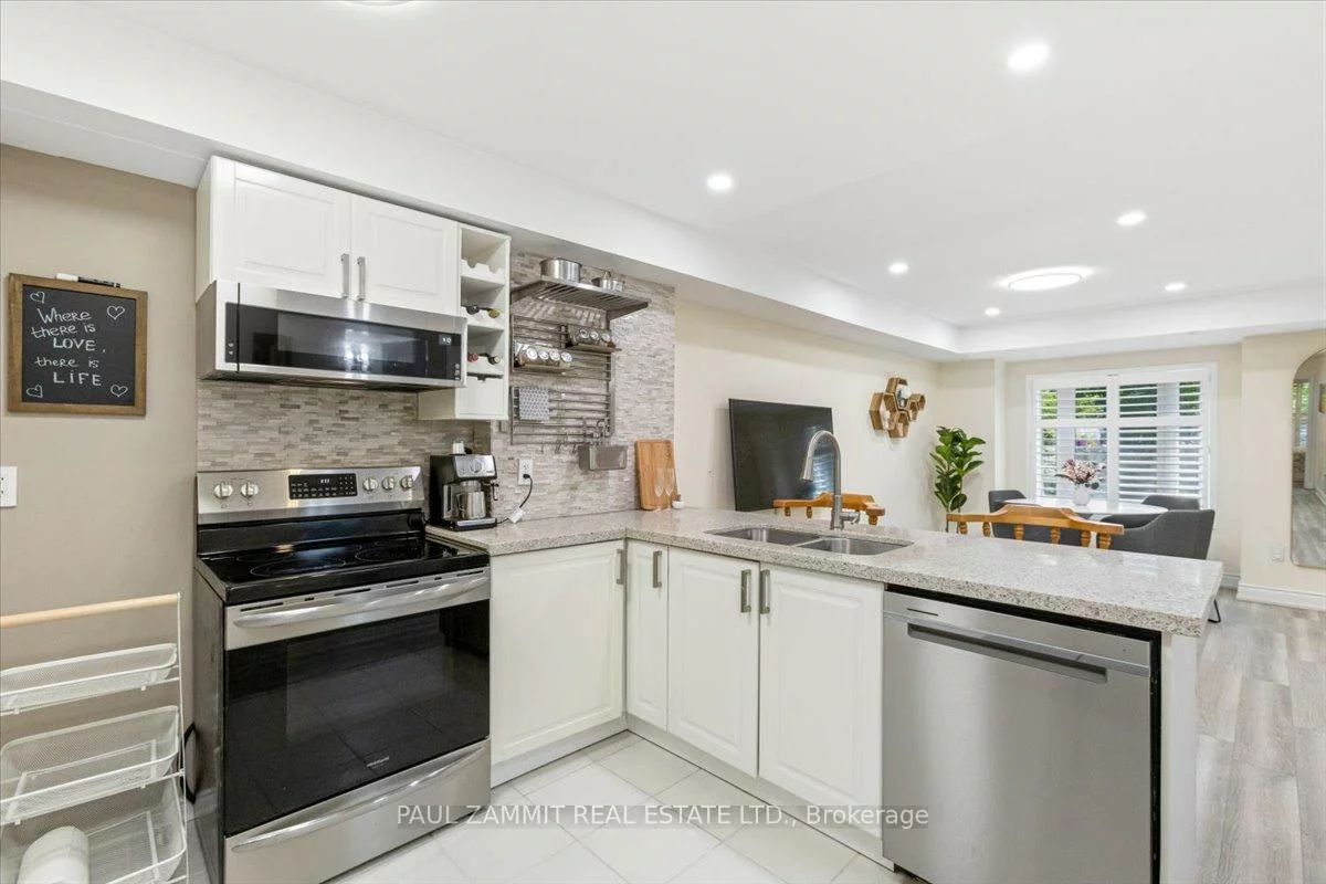 310, John, Aileen-Willowbrook, Markham