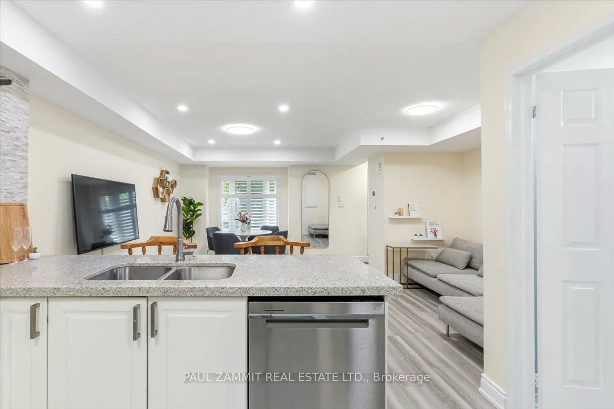 310, John, Aileen-Willowbrook, Markham