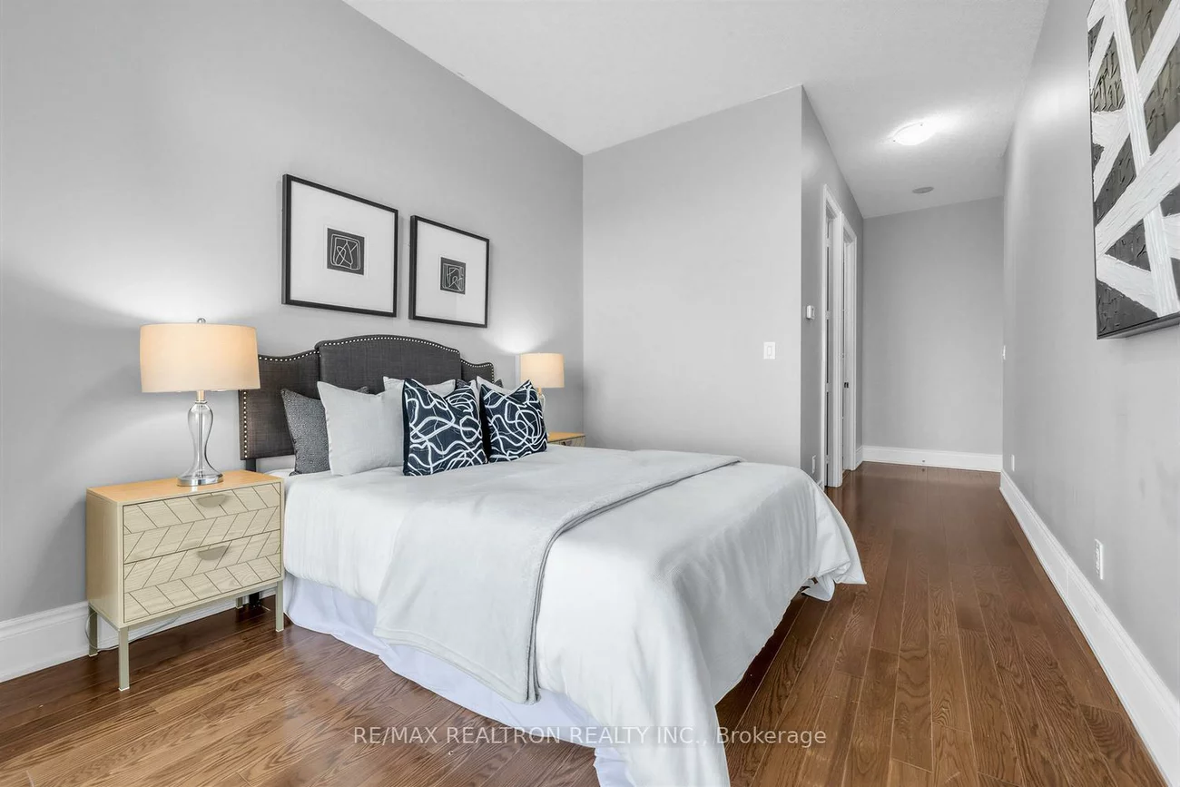 253, South Park, Commerce Valley, Markham