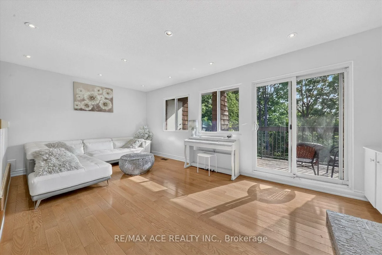 65, Cricklewood, Royal Orchard, Markham