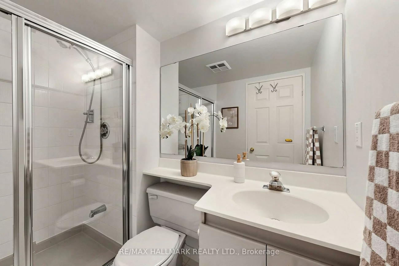 7905, Bayview, Aileen-Willowbrook, Markham