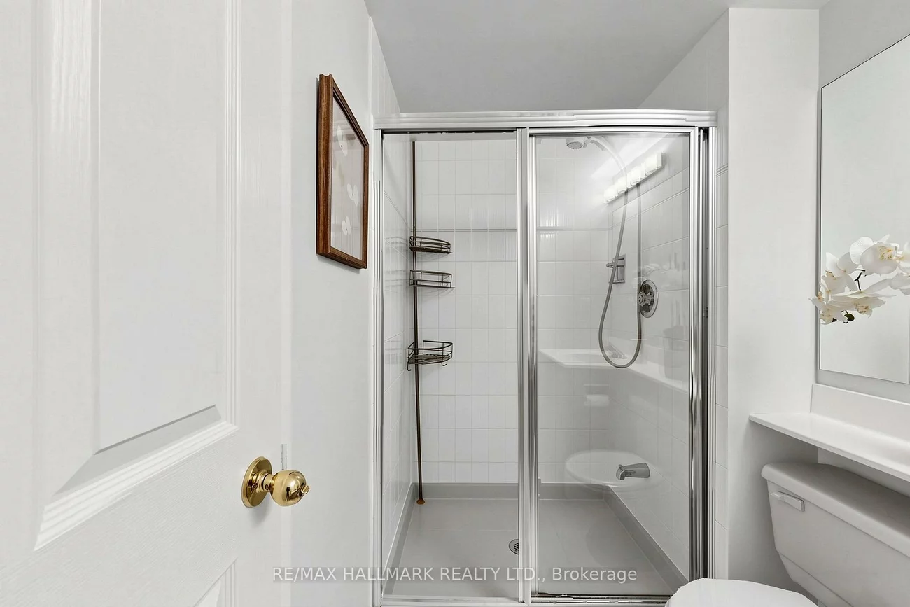 7905, Bayview, Aileen-Willowbrook, Markham