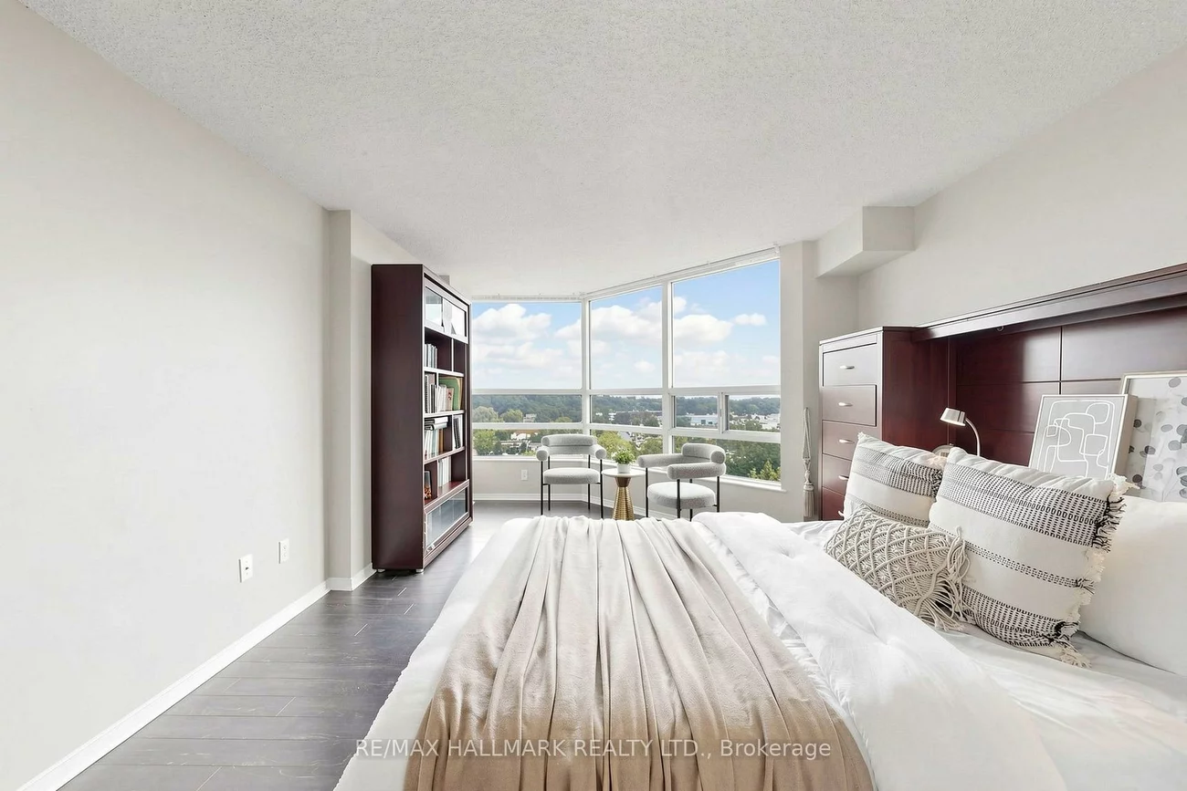 7905, Bayview, Aileen-Willowbrook, Markham