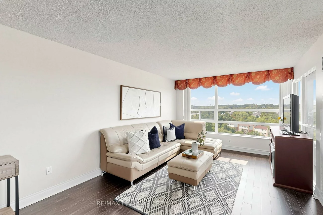 7905, Bayview, Aileen-Willowbrook, Markham