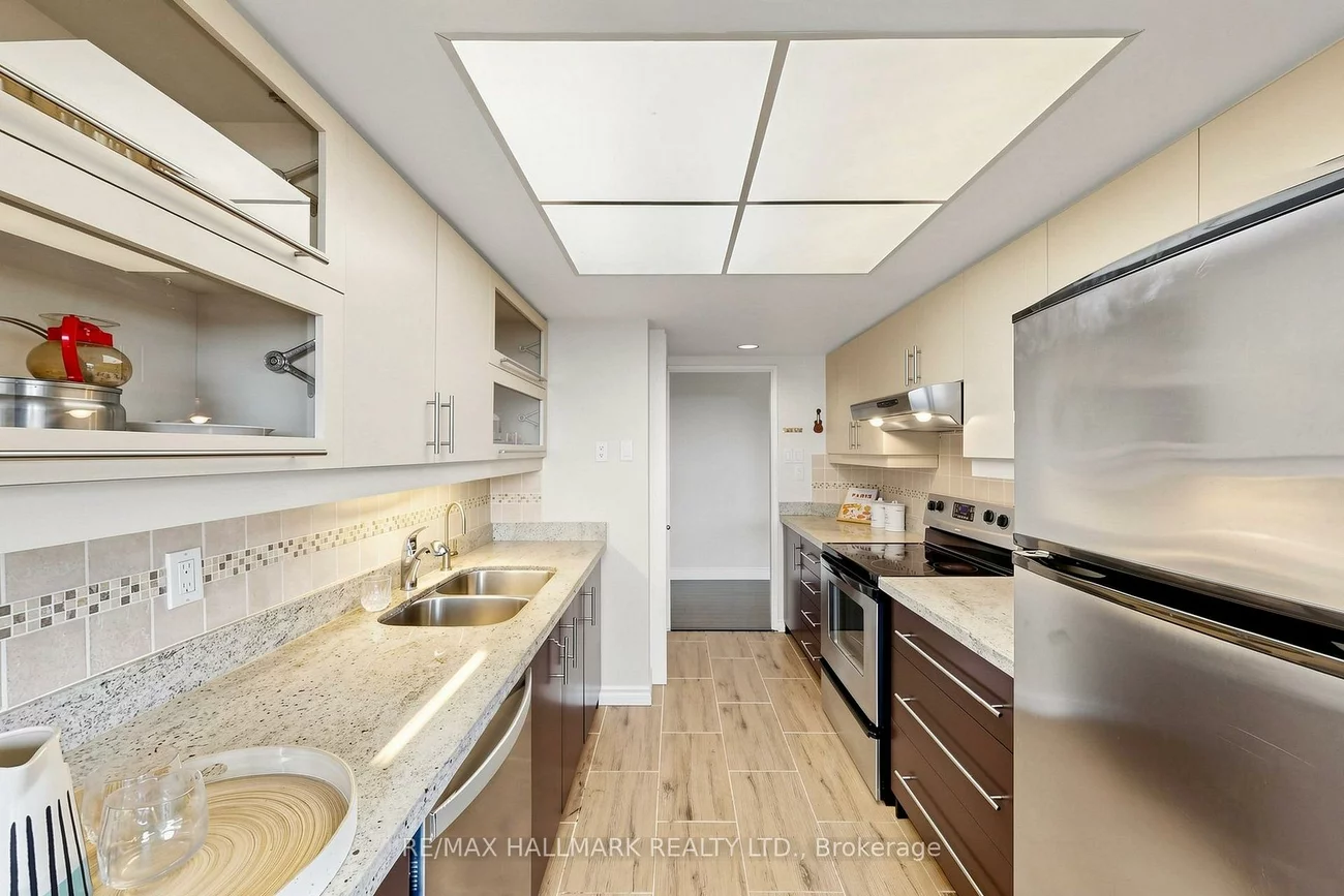 7905, Bayview, Aileen-Willowbrook, Markham