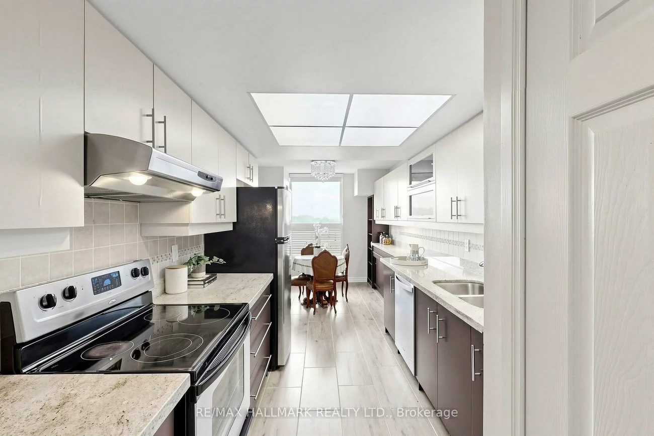 7905, Bayview, Aileen-Willowbrook, Markham