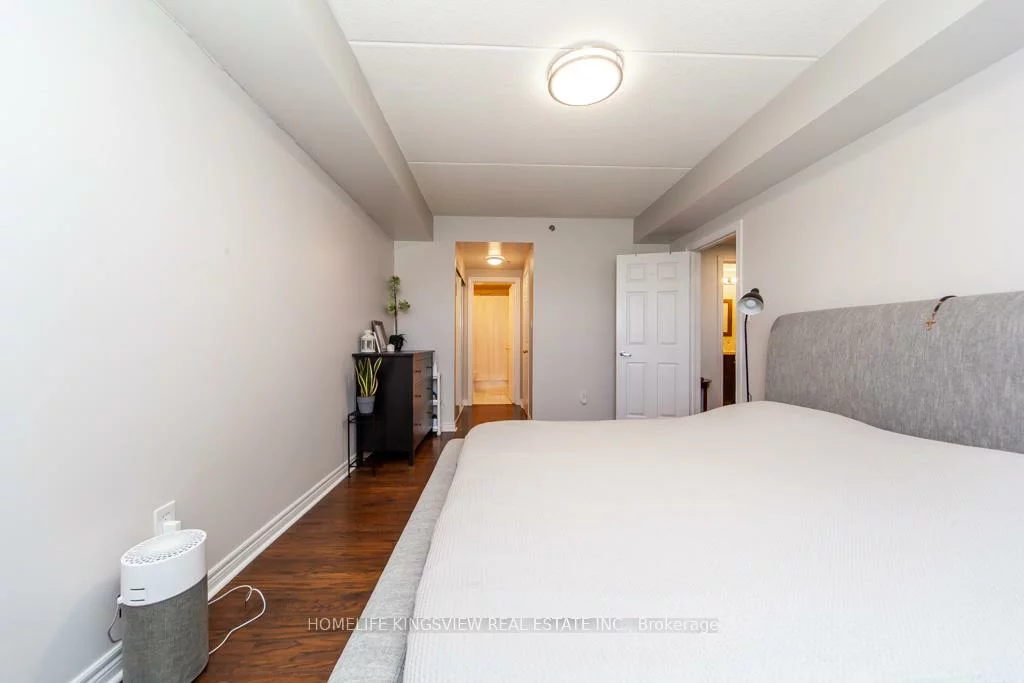 7428, Markham, Middlefield, Markham