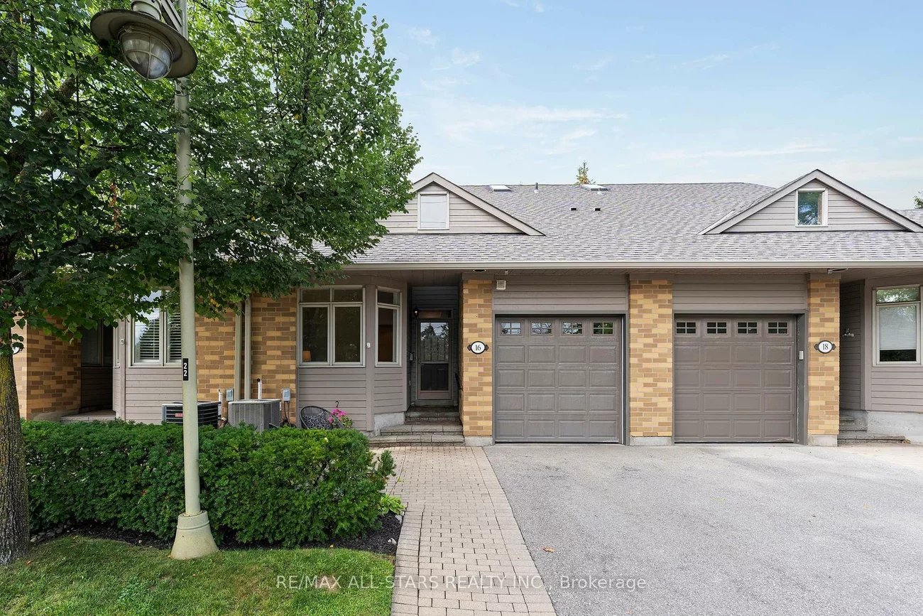 16, Kingfisher Cove, Greensborough, Markham