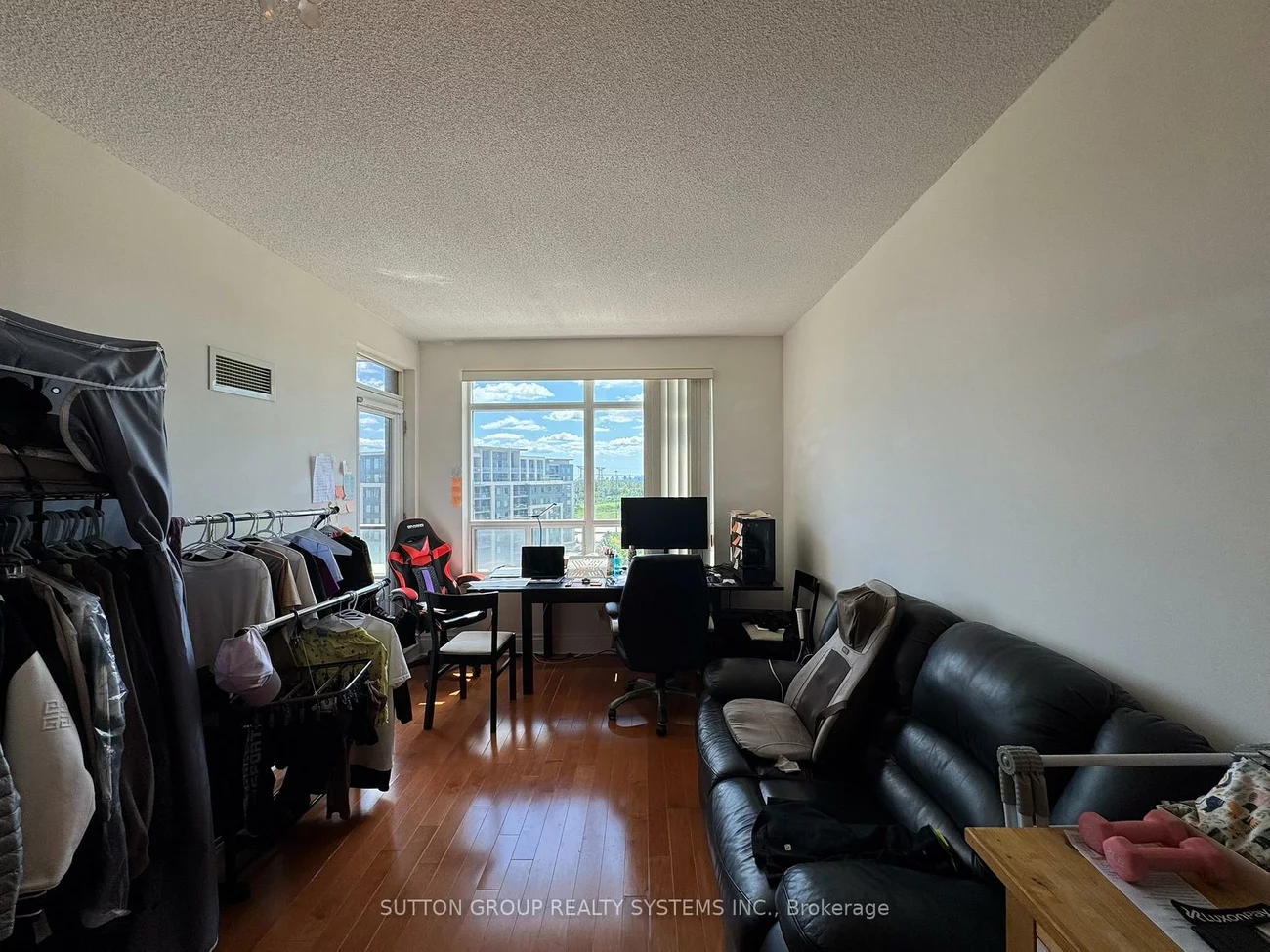 39, Galleria, Commerce Valley, Markham