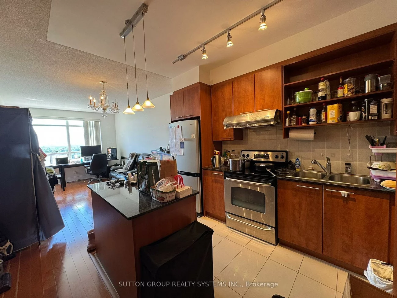 39, Galleria, Commerce Valley, Markham