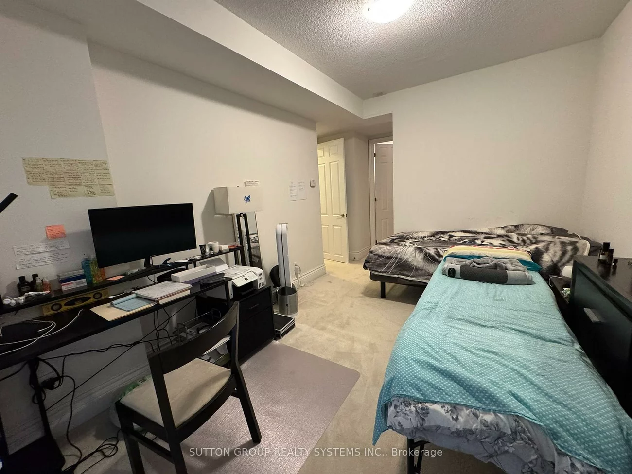 39, Galleria, Commerce Valley, Markham