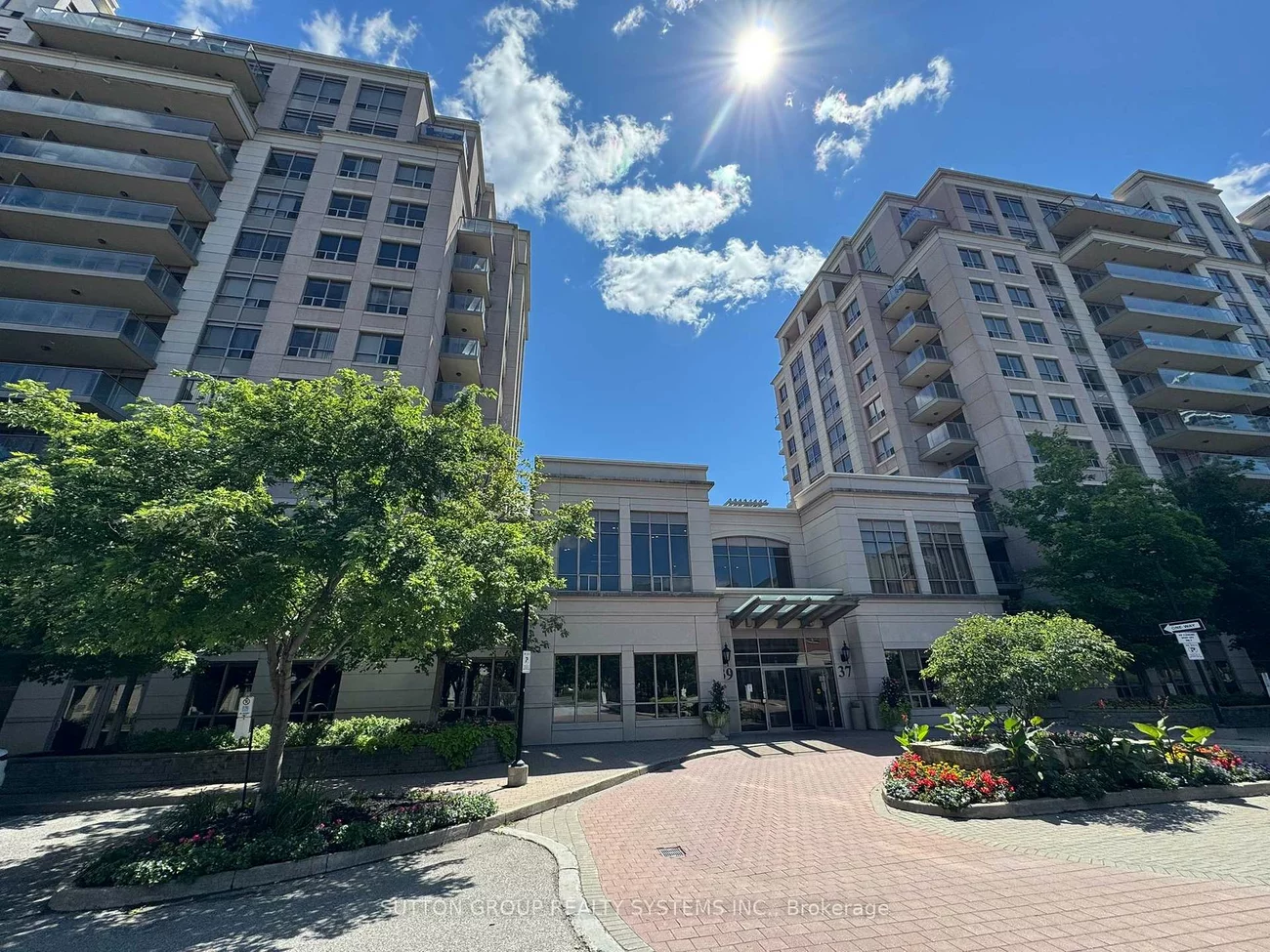 39, Galleria, Commerce Valley, Markham