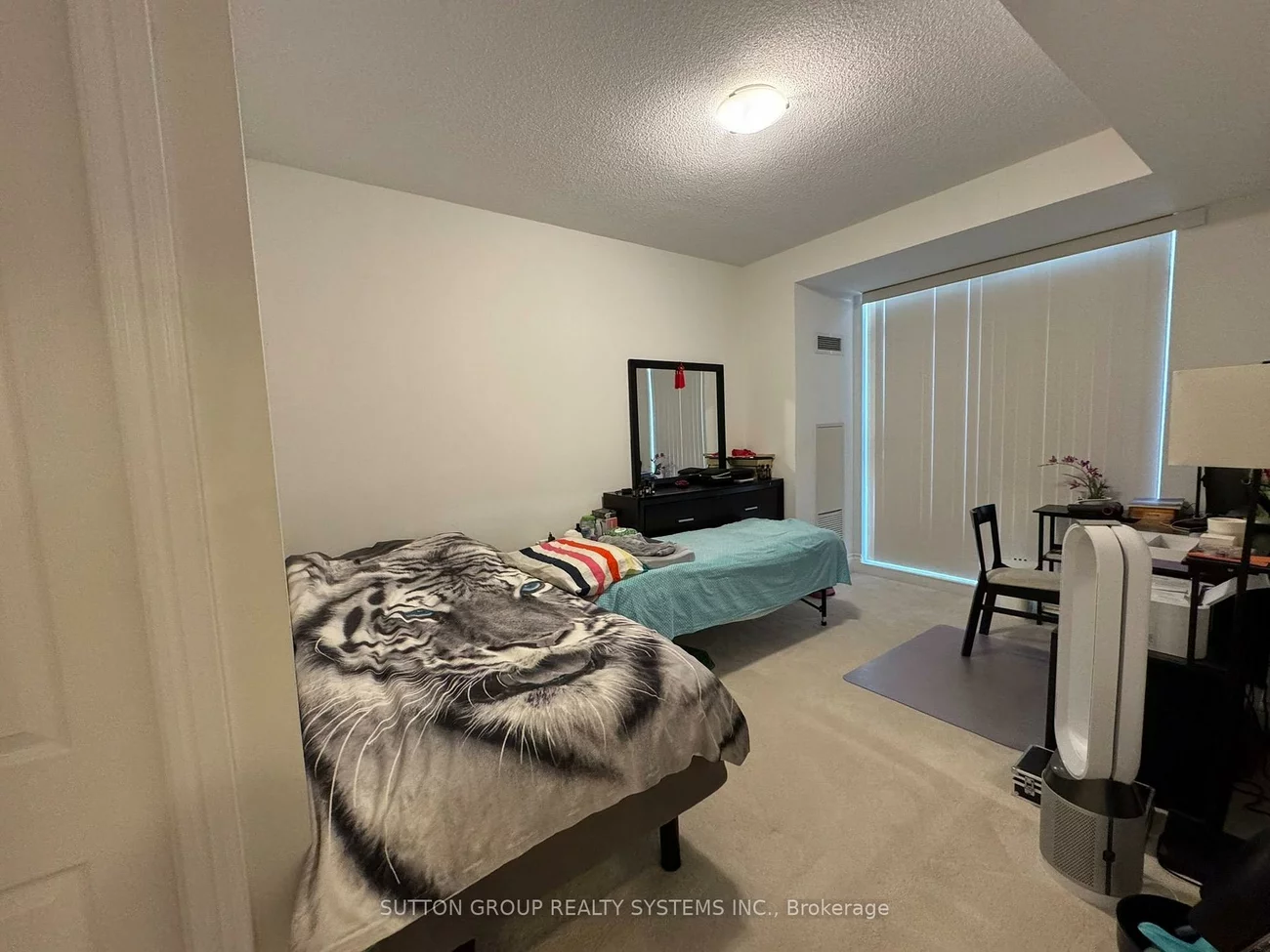 39, Galleria, Commerce Valley, Markham