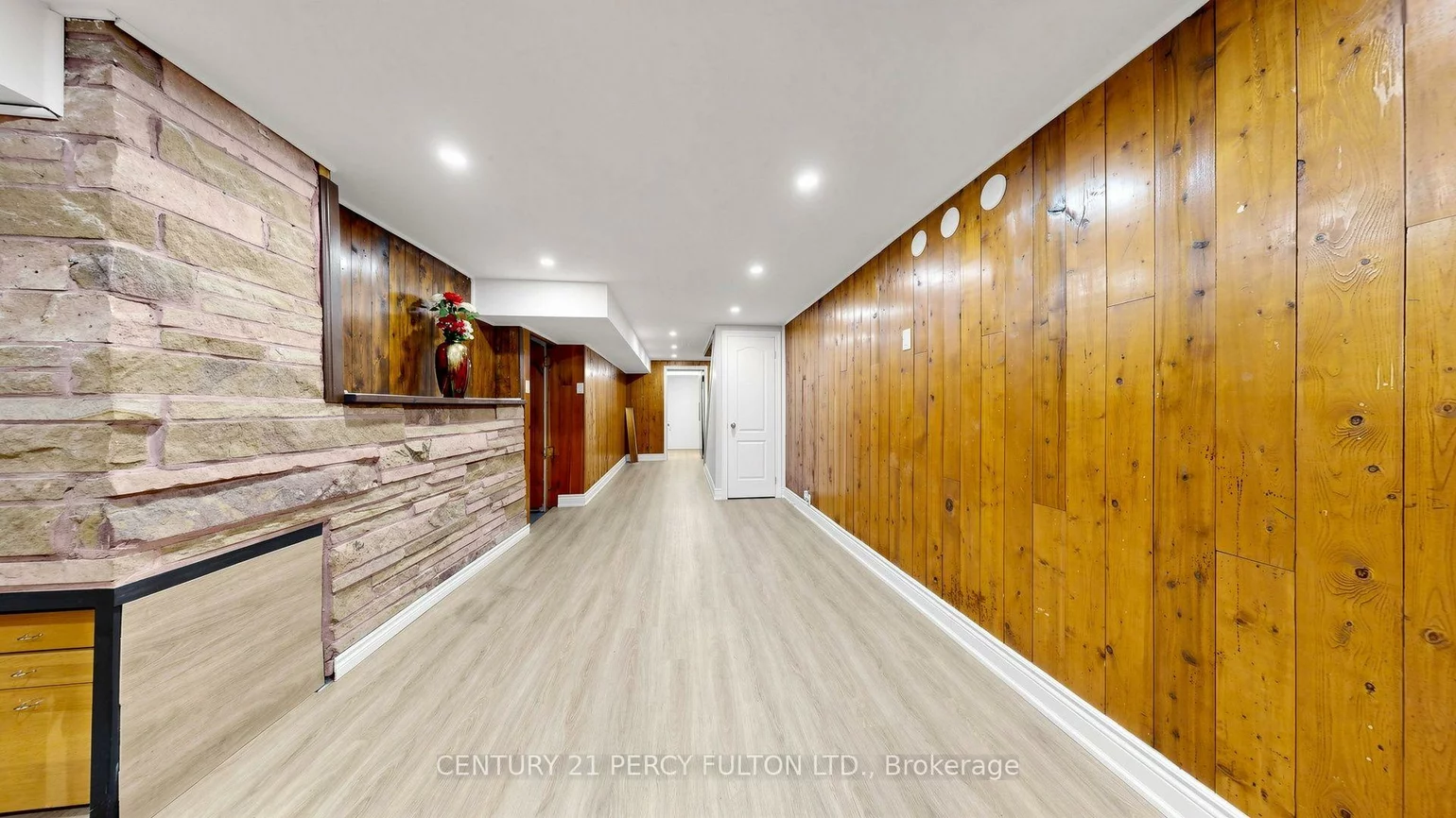 70, Knightsbridge, Markham Village, Markham