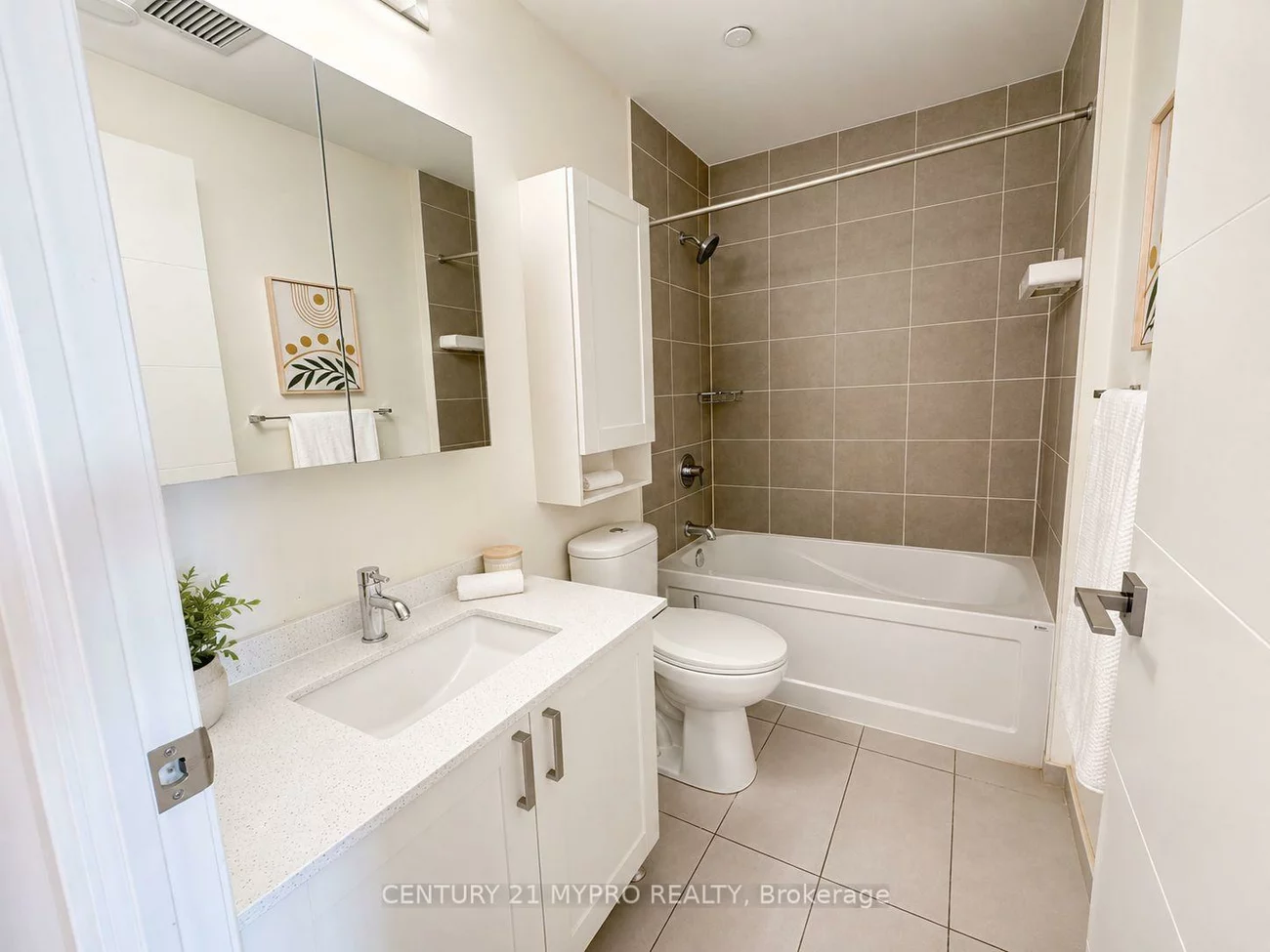 28, Uptown, Unionville, Markham