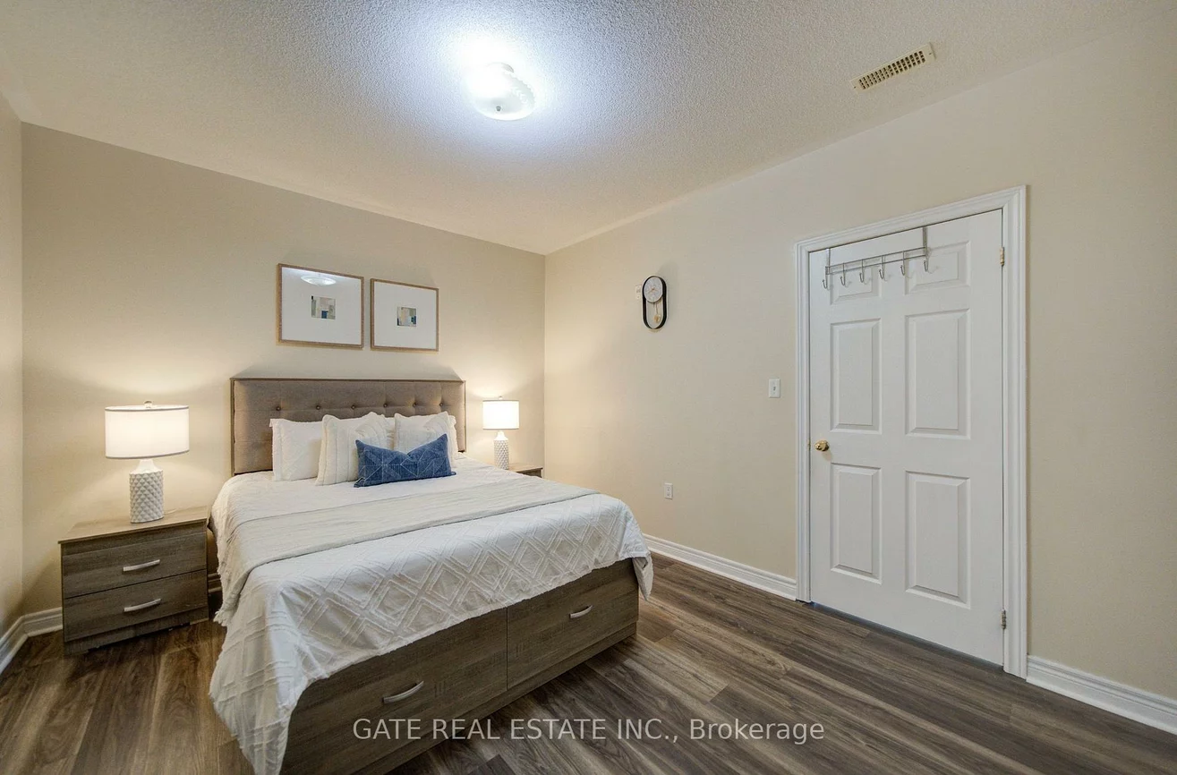 7340, Markham, Middlefield, Markham
