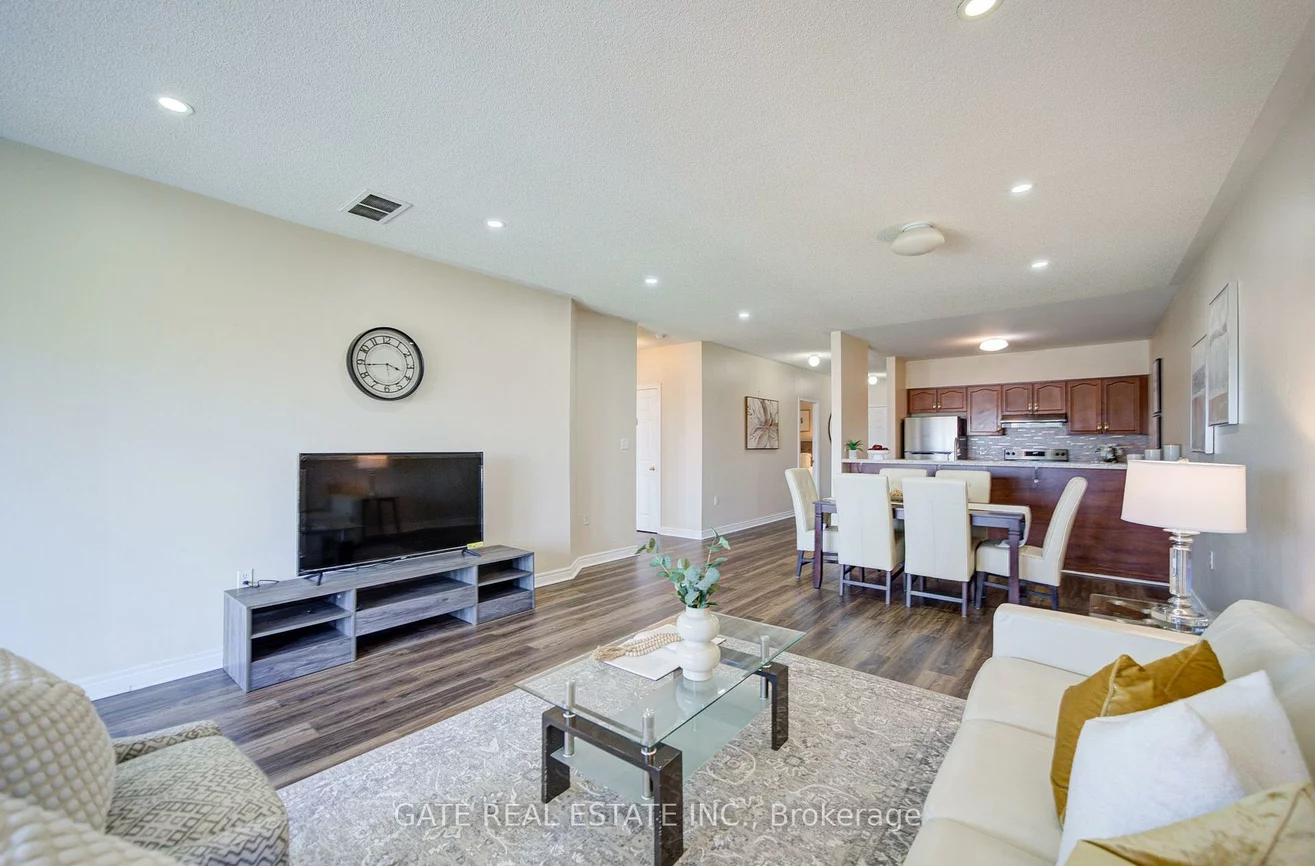 7340, Markham, Middlefield, Markham