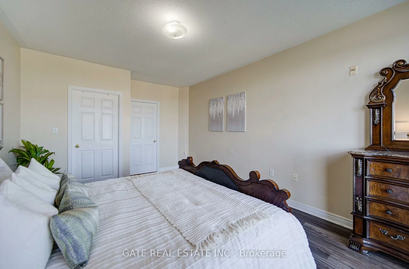 7340, Markham, Middlefield, Markham