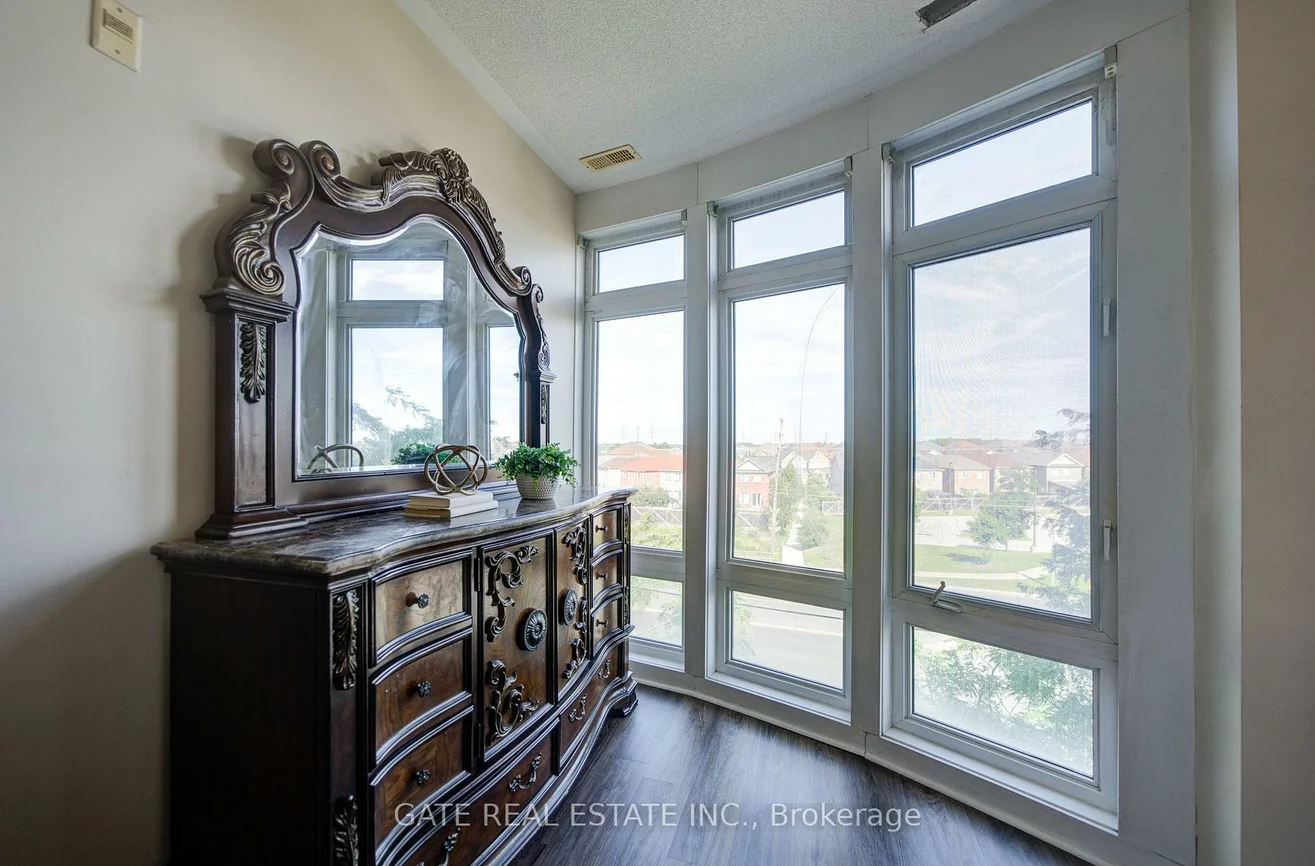 7340, Markham, Middlefield, Markham