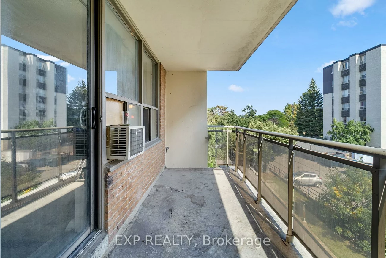 180, Dudley, Thornhill, Markham