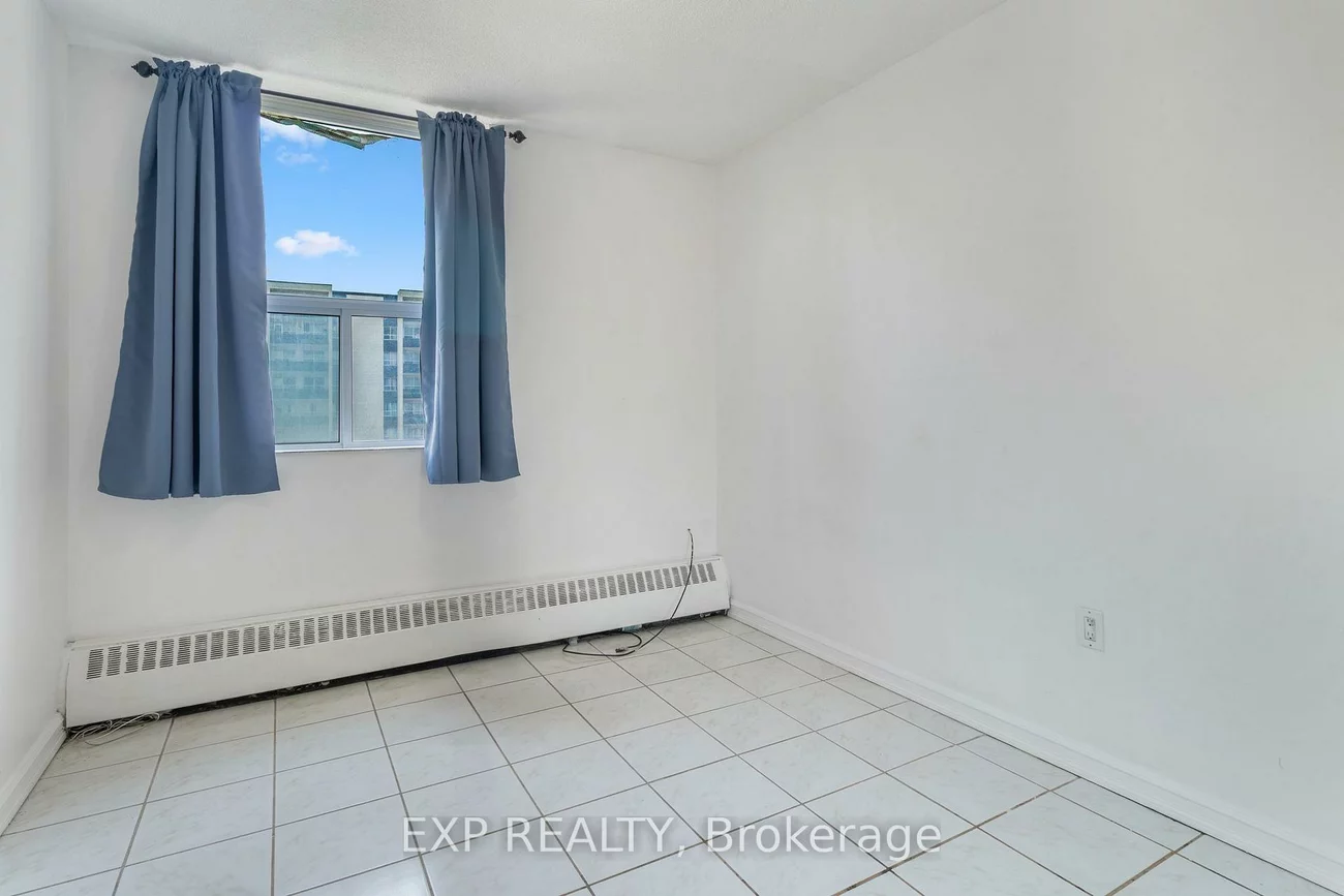 180, Dudley, Thornhill, Markham